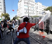 '아랍의 봄' 촉발시킨 튀니지 "10년간 정치는 무엇을 했나"