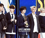 [포토S] TXT, 서울가요대상 본상 수상