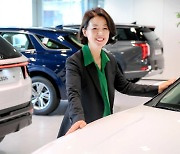 최초 여성 車판매왕 등장..코로나에도 430대 곽경록 영업부장(종합)