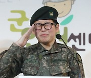 인권위 "성전환 부사관 강제 전역 취소해야"..'인권침해' 결론