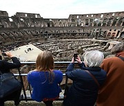 이탈리아 방역 규제 완화..콜로세움·바티칸 박물관 다시 열어