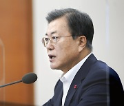 文대통령, 오늘 수보회의..北 원전 논란 언급 있을까