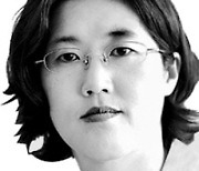 [김민아 칼럼]장혜영의 질문 "왜 여성 존중에 실패하나"