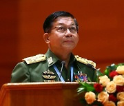 미얀마군 최고사령관 "국가 위해 쿠데타 불가피".. 첫 입장 표명