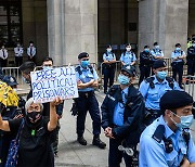 '홍콩보안법' 위반으로 97명 체포