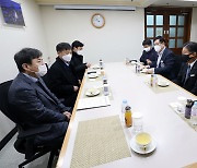 김정배 차관, 유원시설업 피해 회복 지원방안 논의