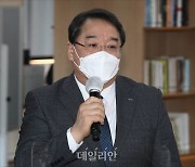 <포토> 인사말하는 석영철 산업기술진흥원장