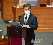 <포토> 대정부질문 답변하는 서욱 국방부 장관