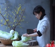 '김치찌개 도발' 中유튜버 기네스북 올랐다.."중국 전통문화"