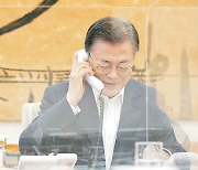 바이든 "한반도 관련 韓·美 같은 입장 중요".. 文독자행보 견제