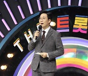 도경완, 퇴사 후 첫 정규 프로그램 '더 트롯쇼' MC 발탁