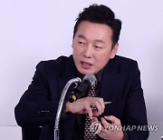 김진애 "양반·상놈식 문제" vs 정봉주 "공부하고 성찰한 것"