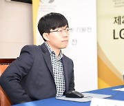 신민준, 커제 꺾고 LG배 우승..생애 첫 메이저 챔피언