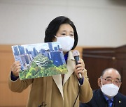 박영선 "어르신 점심 무상급식 시스템 구축할 것"