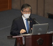 변창흠 장관 "김해신공항, 법제처 의견 요청 후 가덕도 검토"