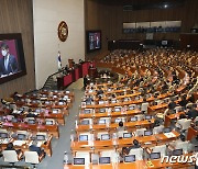 경제에 관한 질문하는 서삼석