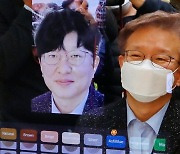 권칠승 중기부 장관, 소상공인 지원 상황 점검..첫 공식일정
