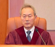 '임성근 탄핵' 사건 주심에 민변 회장 출신 이석태 헌법재판관
