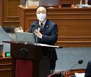 홍남기 "재정의 엄중한 측면, 기재부 장관 당연히 내야할 목소리"