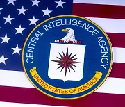 CIA "北 주민 26%만 전기 사용, 휴대폰 가입자 380만명"