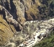 인도 북부 고산서 떨어진 빙하에 댐 파손..급류에 150명 실종