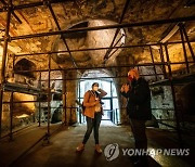 ITALY MONUMENTS SAN GENNARO CATACOMBS