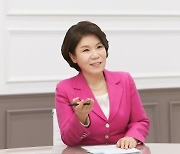 박영선, "조은희, 독재정권 시절 발상"..조은희, "박영선 철학이 안타깝다"