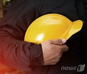 부산 원자재창고서 일하던 50대 작업자 몸 끼여 사망