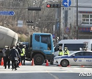 '집단감염' 진관산단, 59개 업체 1200여명 상주..대부분 외국인