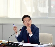 공중전화부스는 안심벨·지역상품권은 인물 역사 담아야