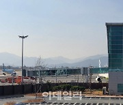 '가덕도 특별법' 통과임박..'김해신공항' 폐기수순 밟는 국토부