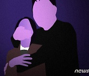 "살려주세요" 신고받고 출동한 경찰 뒷짐진 사이 신고여성 피살