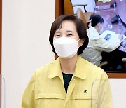 활짝 웃는 유은혜 [포토]