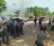 미얀마 유혈사태 악화..4명 사망 · 100여 명 부상