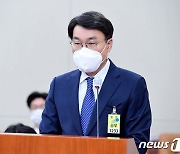 "포스코 회장 자진사퇴하란 얘기다"..임종성, 연임 도전 최정우에 일침