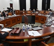 민주당 정보위원, 국정원에 MB정부 사찰문건 공식 제출 요구