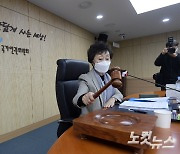 "성희롱 교육하라" 꾸짖는 인권위, 정작 예방교육 이수 저조