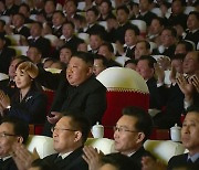 [취재파일] 김정은 총비서가 두 번 '앙코르'한 그 노래는?
