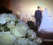 "'부부재산계약' 부인 주소지에서도 등기"..정부, 정책반영 검토