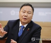서울시의회 의장 "보편적 재난지원금 당장 지급해야"