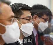 [포토]'답변하는 서욱 국방부 장관'