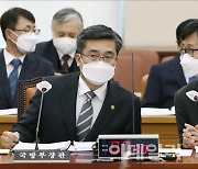[포토]국방위, '대화하는 서욱-강은호'