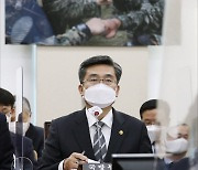 [포토]국방위 전체회의, '답변하는 서욱 장관'