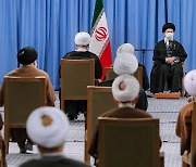이란 최고지도자 "필요 시 우라늄 60%까지 농축"..美 압박