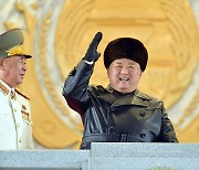 북한의 연초 키워드는 '중국, 경제'..남북미 첫 '스텝'은 언제
