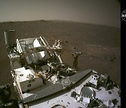 "이것이 화성의 바람 소리"..탐사로버 퍼서비어런스 첫 전송