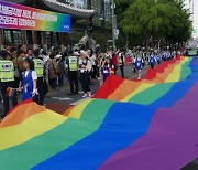 [곽인찬의 특급논설] 한국 정치로  쑥 들어온 LGBTQ