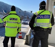 EU 집행위, 6개 회원국에 국경 통제 완화 요구..독일 반박 "시민 보호 우선"