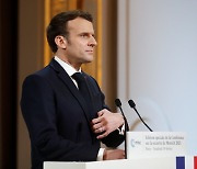'이슬람 좌파주의' 논쟁 거세진 프랑스..우파 지지 얻으려는 "혐오의 정치" 비판