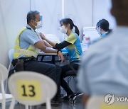 APTOPIX Virus Outbreak Hong Kong Vaccines